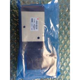 New original Japanese SMC electromagnetic valve VP542-4DB-03A genuine