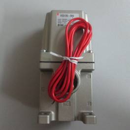 Japanese SMC VS series electromagnetic valve VS3135-044 New
