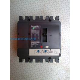 SIEMENS circuit breaker 4P380V63A leakage protection 5SU93461CR63