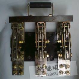 HD11B-1500 38 1500A tripolar single-throw guillotine switch open seclusion type switch