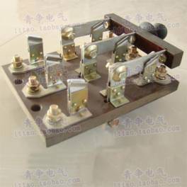 HS11B-1000 38 1000A tripolar double throw guillotine switch open seclusion type switch