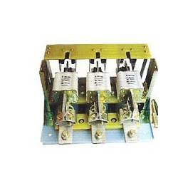 HR3-1000A 32 33 34 fuse switch